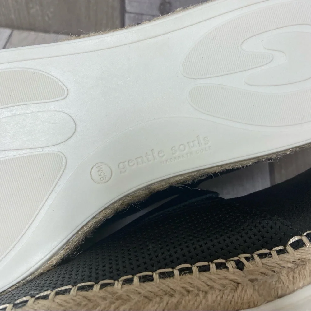 NWOT Gentle Souls by Kenneth Cole Lizzy Espadrille